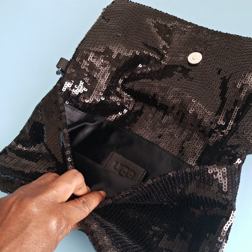 Ugg Sparkle Sequin Clutch - Picture 4 of 8